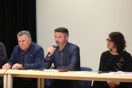 Sestanek s krajani Begunj pri Cerknici v zvezi s kanalizacijo 10 Foto Ljubo Vukelič